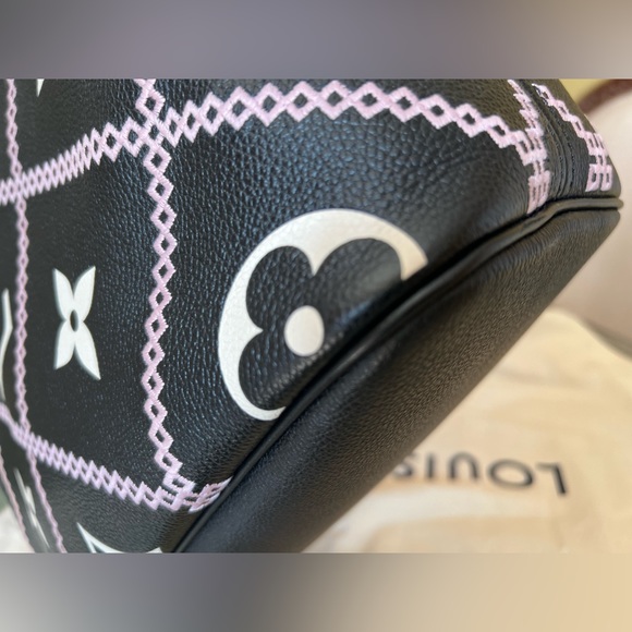 NIB M46040 Louis Vuitton Neverfull MM Monogram Empreinte Black - Picture 8 of 16